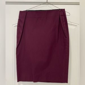Women’s ELLE Pencil Skirt; Size Small; Purple